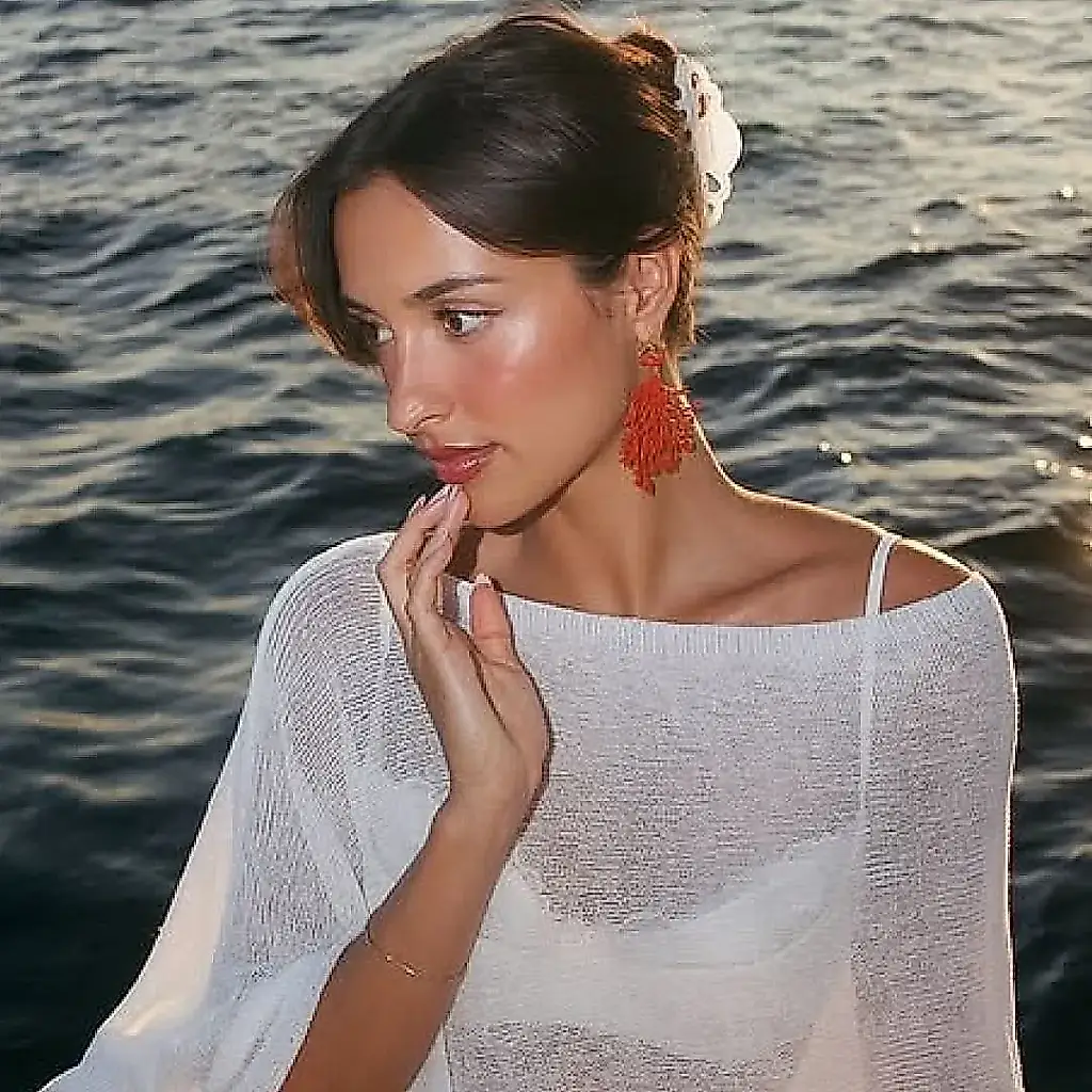 El primer vestido de novia de Alexandra Saint Mleux