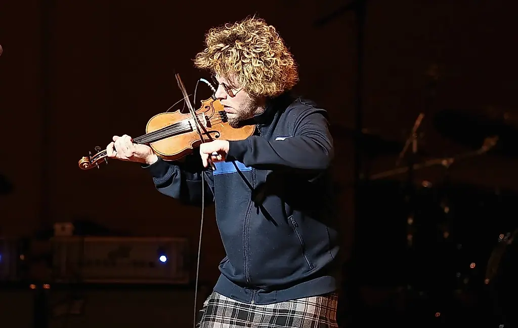 Un músico canadiense, víctima de un error de la IA