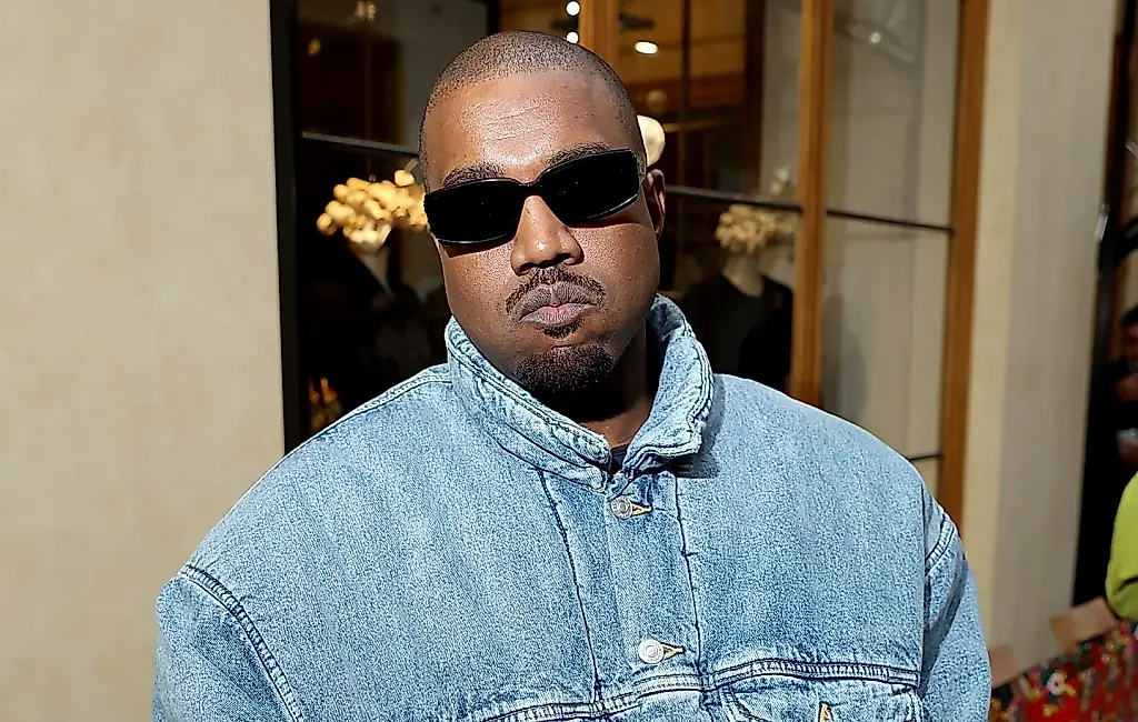 Kanye West reniega de la IA