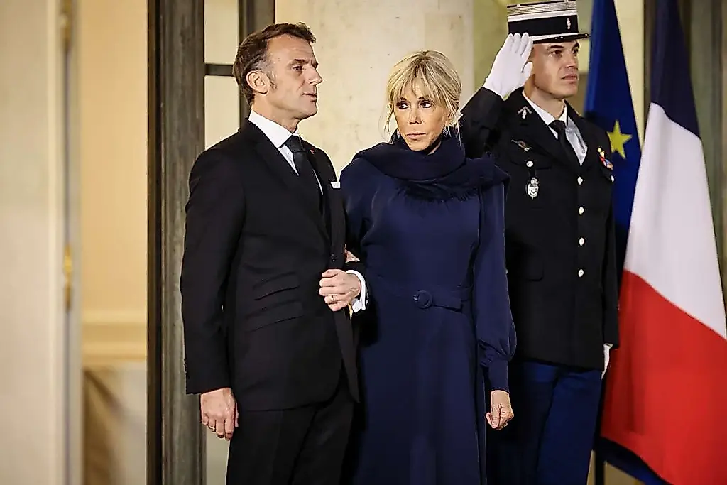 Un tribunal de París condena a los acosadores en línea de la esposa de Macron