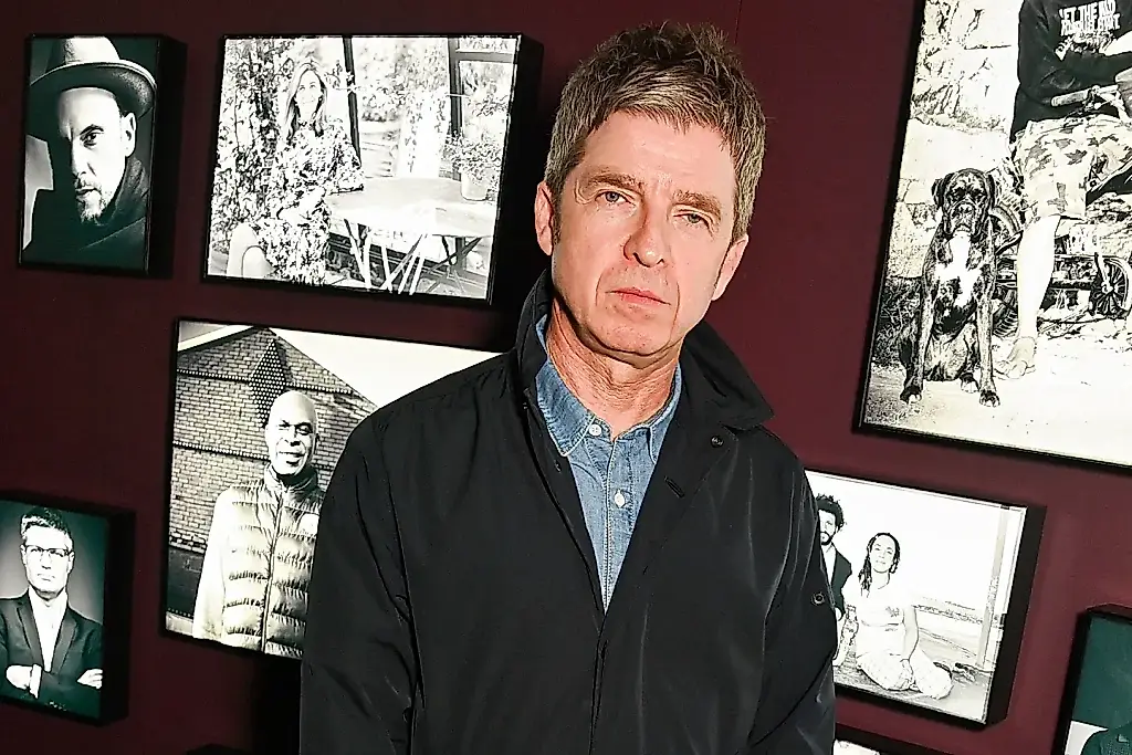 Noel Gallagher arremete contra Bond y los estadounidenses