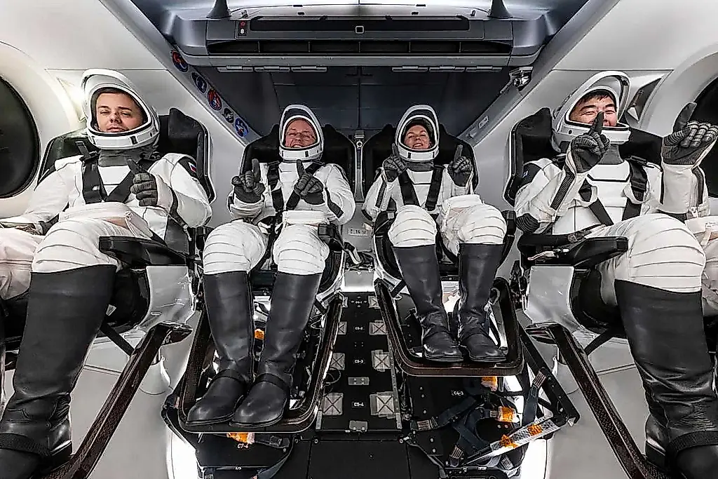 La NASA adelanta el regreso de la Crew-11 por un problema de salud