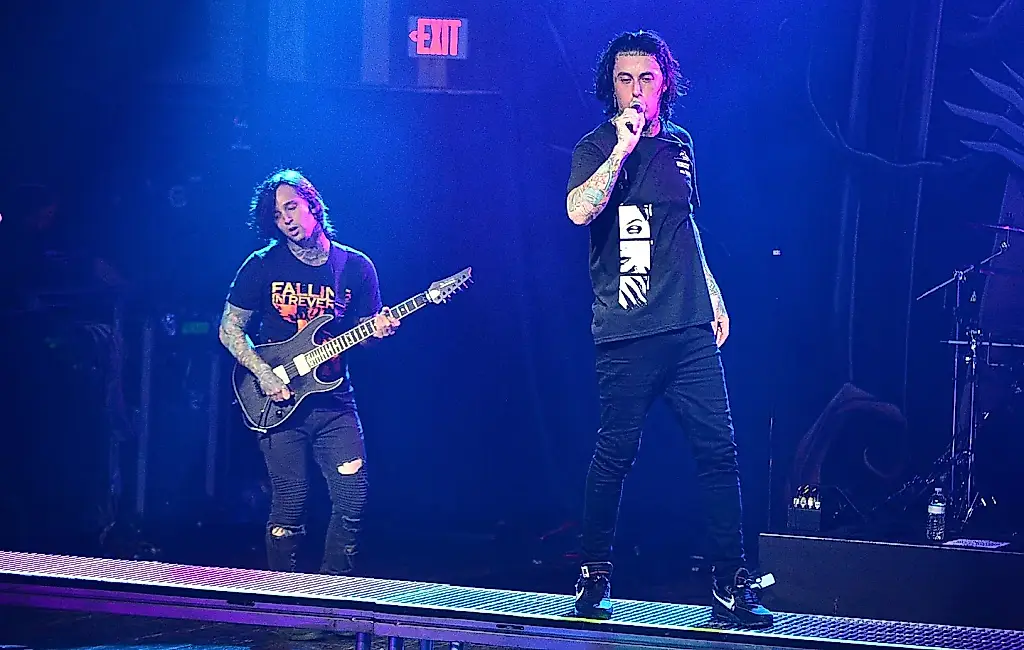 Polémica por el despido del guitarrista de Falling In Reverse