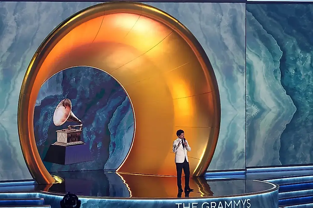 Trevor Noah presenta los Grammy 2026 por última vez