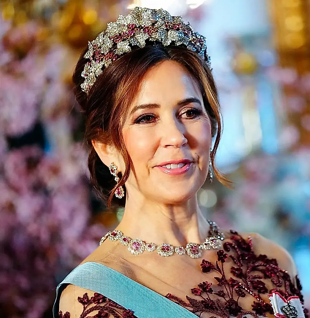 El instinto de renacer: los secretos joyeros de la reina Mary