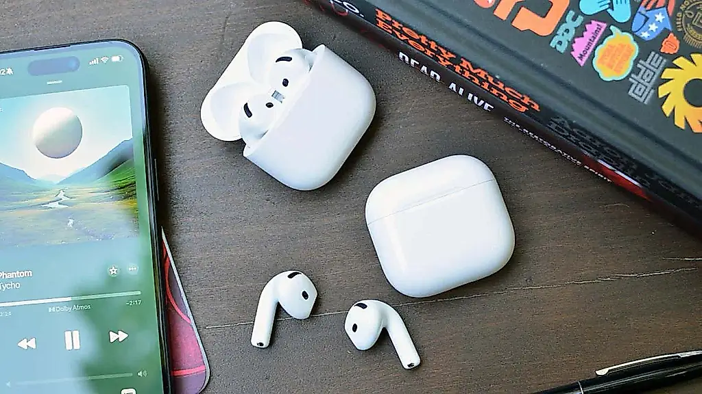 Cómo conectar los AirPods a cualquier dispositivo sin perder la cabeza