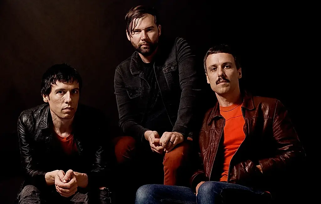 The Cribs выкладывают необработанные треки с нового альбома