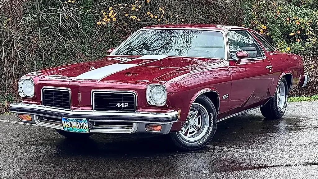 AutoHunter Spotlight: Oldsmobile Cutlass 442 Coupe de 1974