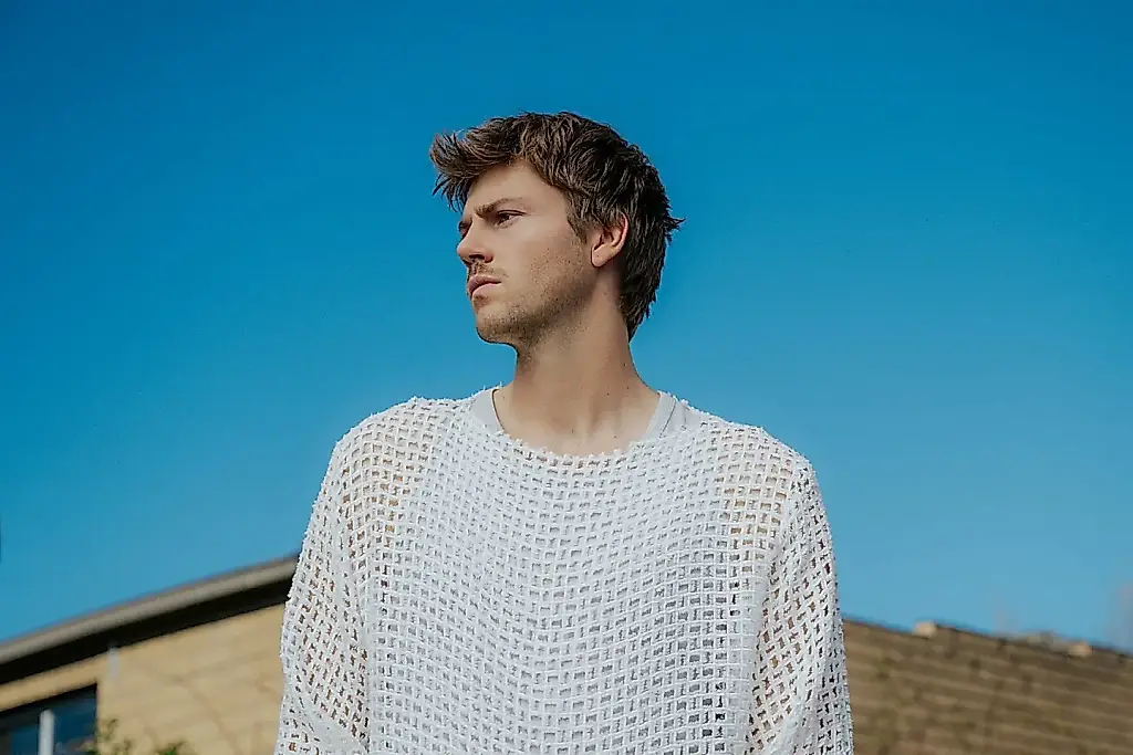 Ruel gana el Vanda & Young Global Songwriting Competition 2025