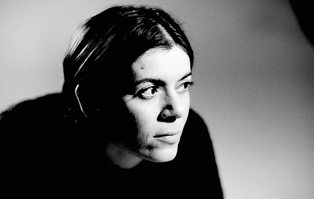 Luto en la música: Liz Lawrence y su álbum Vespers