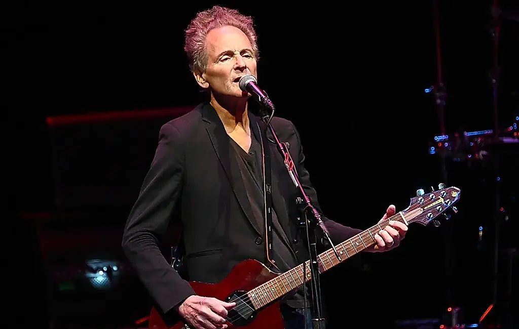 Lindsey Buckingham, atacado en Santa Mónica