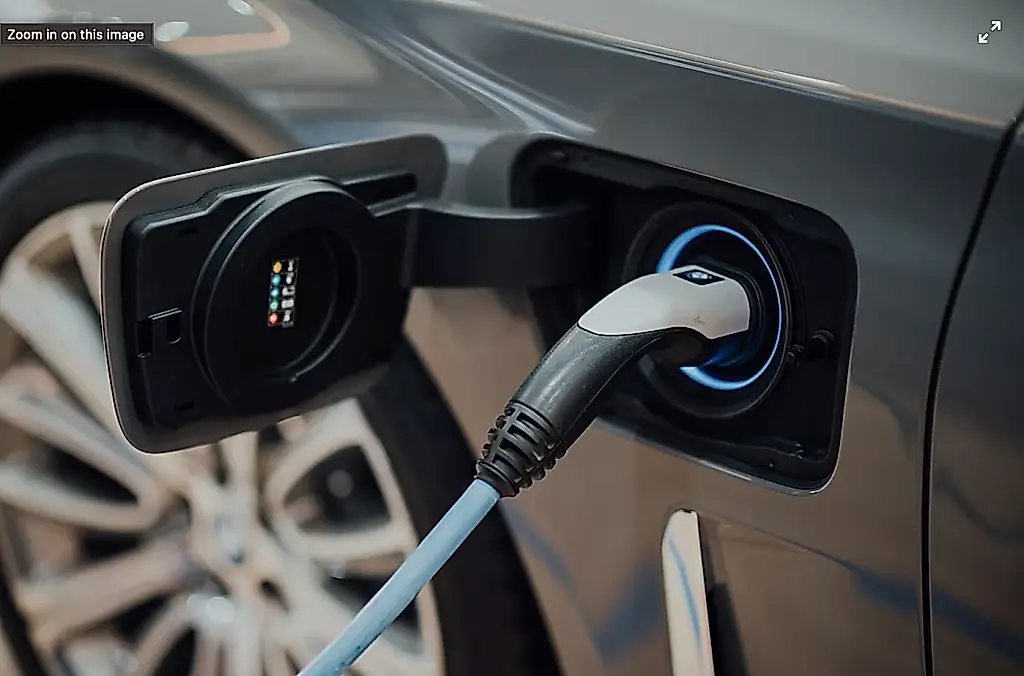 Uber impulsa la transición al coche eléctrico