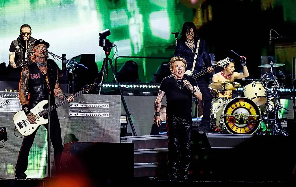 Guns N’ Roses resucitan «Bad Apples»