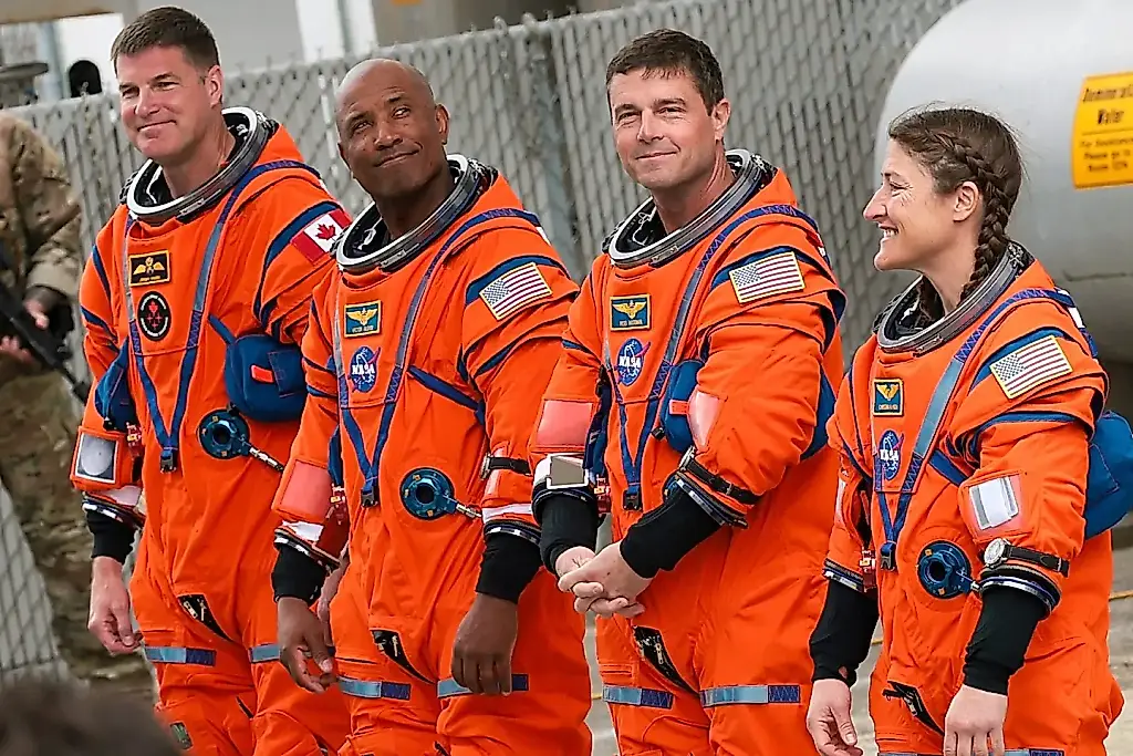 Космический будильник Artemis II