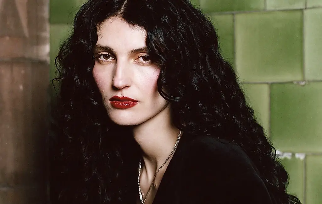 Nuevo álbum de Lucia & The Best Boys: Picking Petals