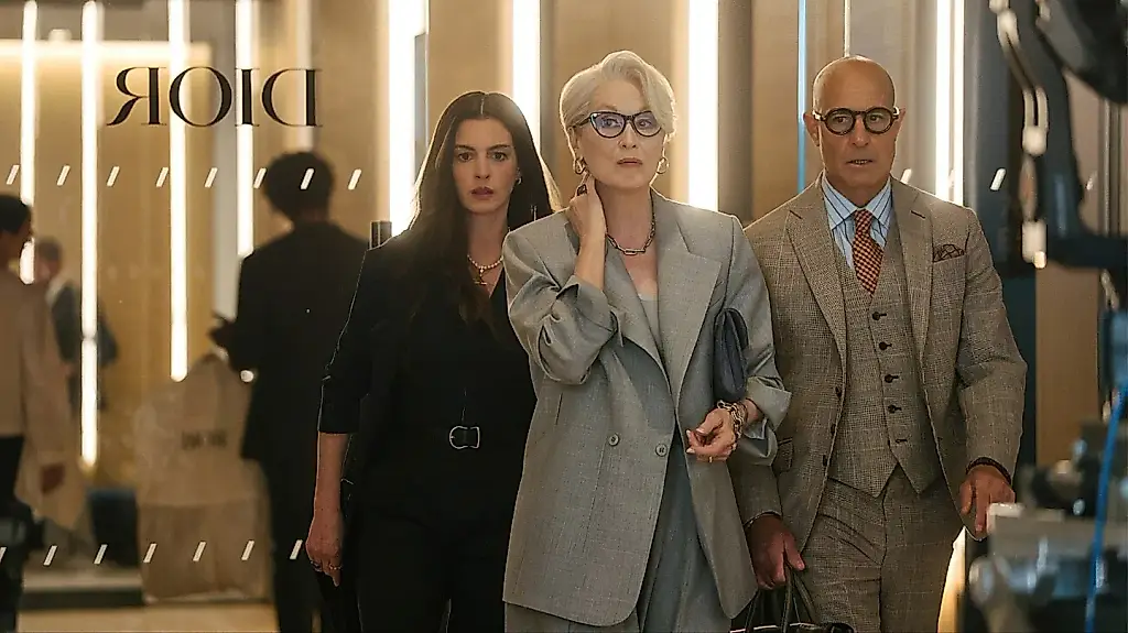 «El diablo viste de Prada 2»: una comedia con sabor a funeral por el periodismo