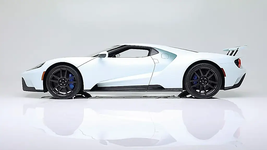 Ford GT Diamond Blue: легенда среди музейных суперкаров