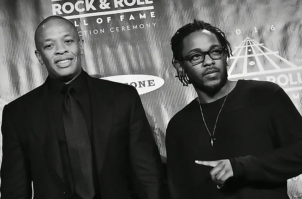Kendrick Lamar и Dr. Dre вернулись в родную школу