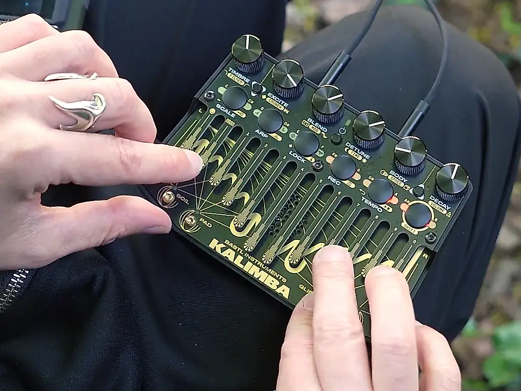 Bastl Kalimba: el sintetizador que se hace pasar por una kalimba