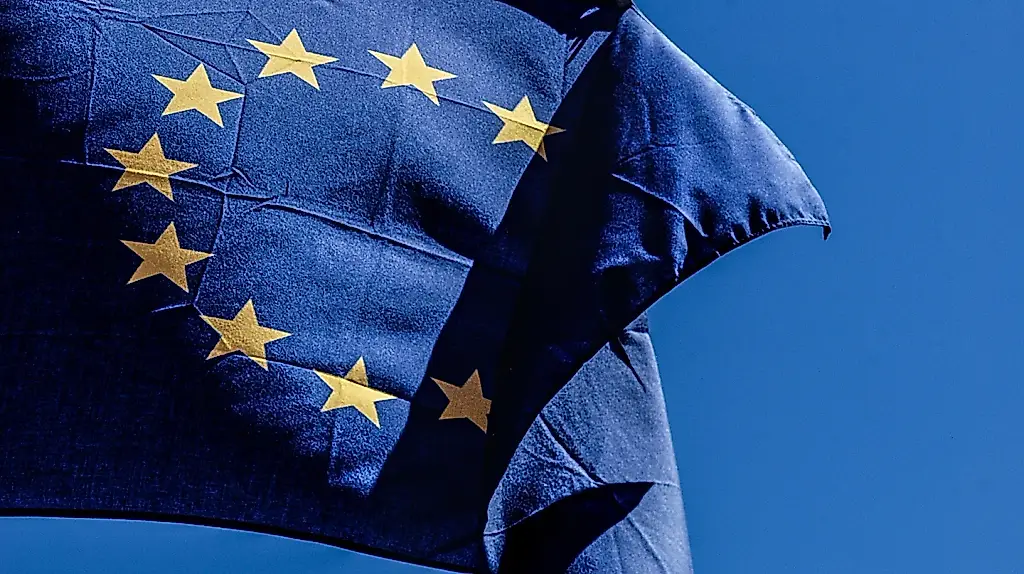 Apple respalda a Google tras la decisión de la UE de abrir Android a los competidores de IA