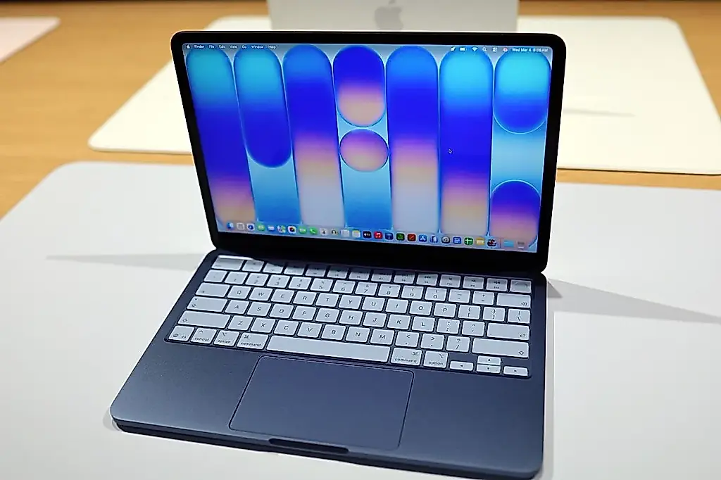 Почему Apple выбрала имя MacBook Neo