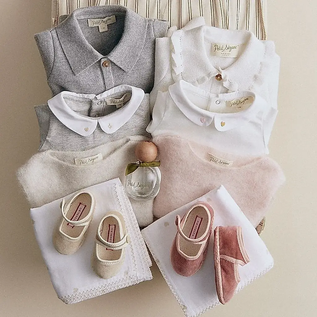 Editora de moda y futura madre: obsesionada con la colección para recién nacidos