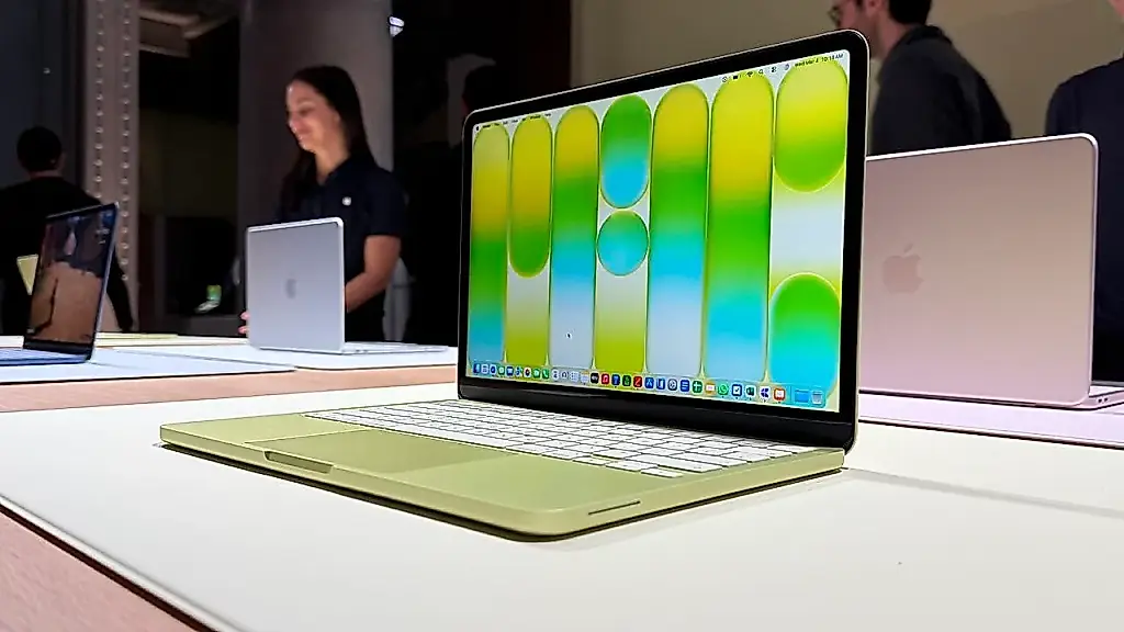 Comparativa entre el MacBook Neo y el MacBook Air M5