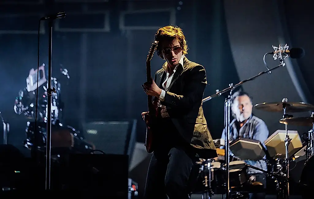 Cómo nació Opening Night, de Arctic Monkeys