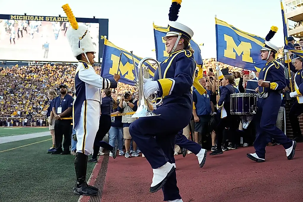Quién robó «Let’s Go Blue»