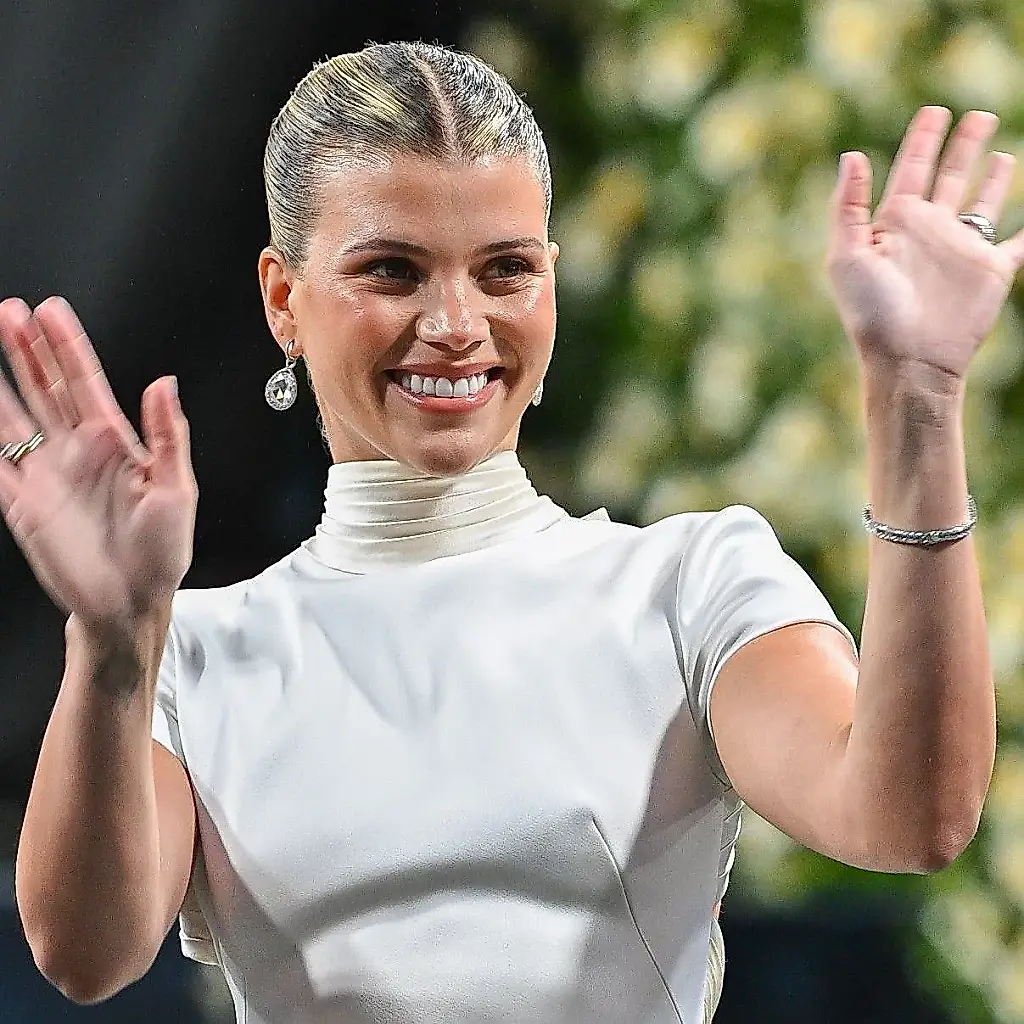 Sofia Richie da la bienvenida a la primavera con un nuevo color
