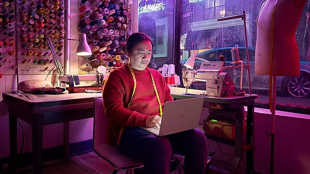Тест игр на MacBook Neo
