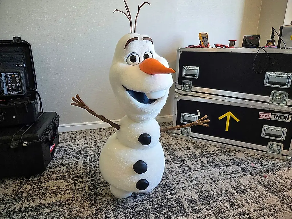 El Olaf robot: un encuentro con el futuro de los parques Disney