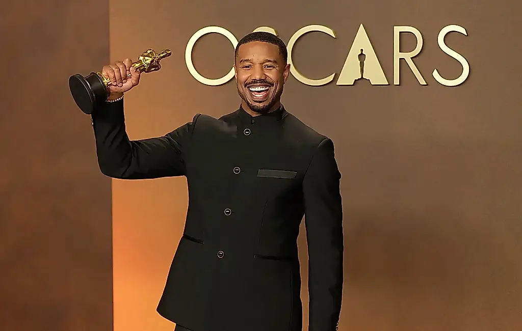 Michael B. Jordan y su odisea hamburguesera