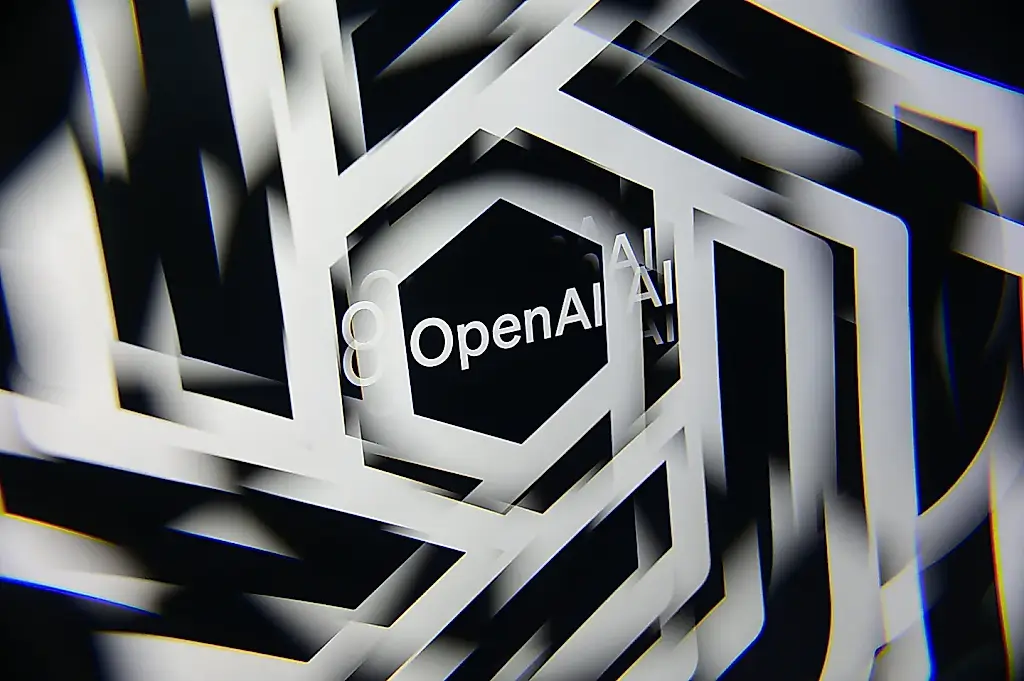 OpenAI aplaza el «modo adulto» por temores internos