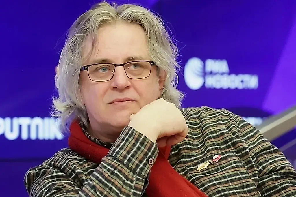 El autor de los éxitos de Lyube vuelve con un nuevo libro