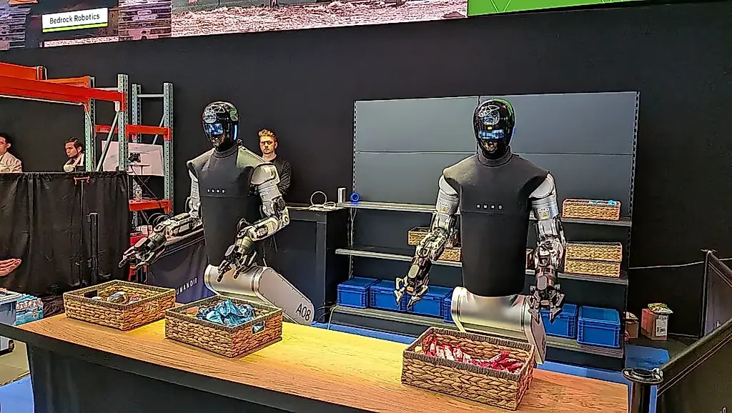 Un robot que trae aperitivos