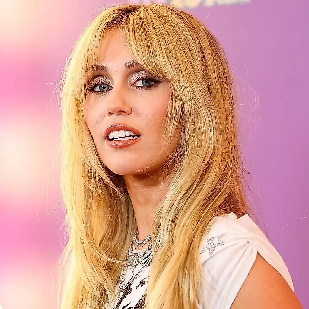 20 años de «Hannah Montana»: el look de Miley Cyrus en el estreno