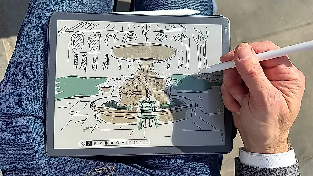 iPad Air vs Kindle Scribe Color