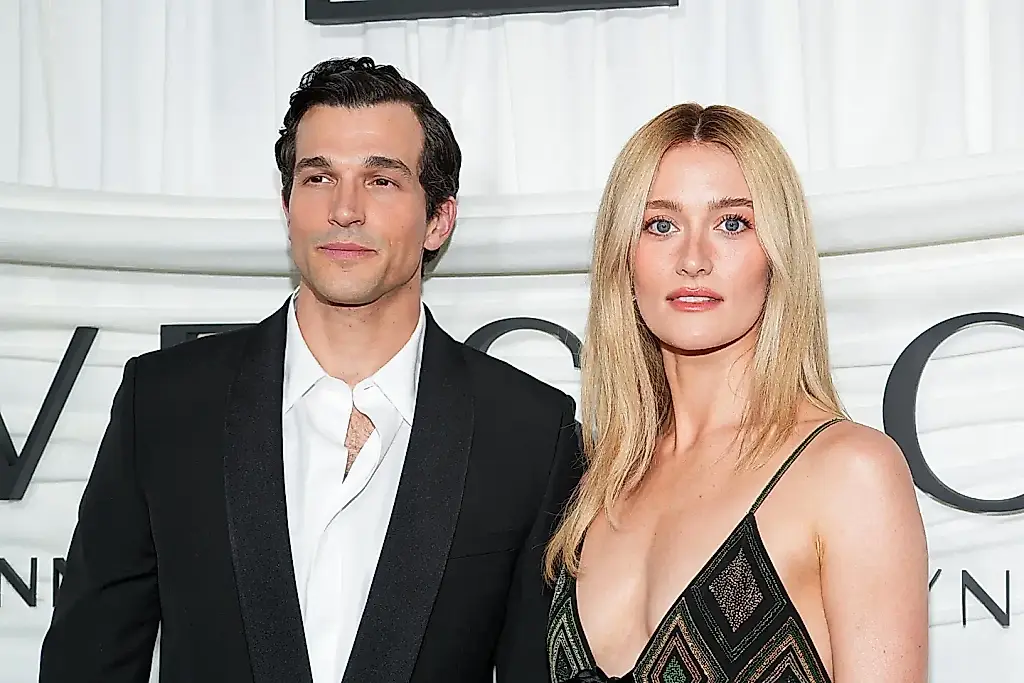 La serie «Love Story» arrasa en las listas