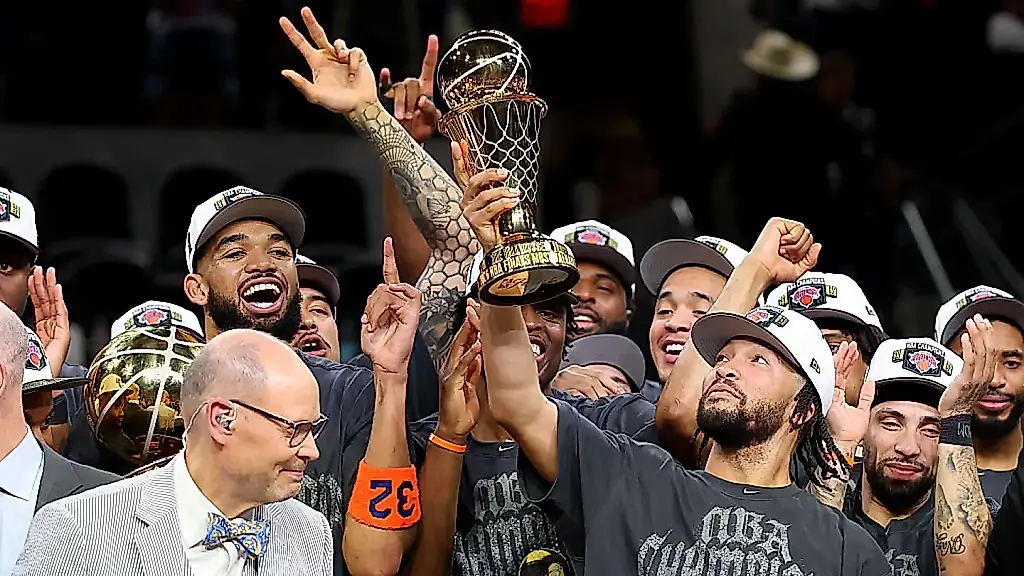 Knicks выигрывают финал НБА: 51 год ждали, теперь смеемся сквозь слезы