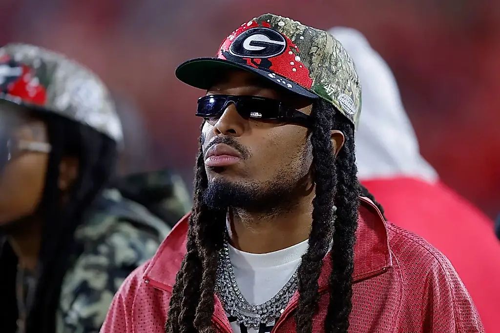 Quavo se libra de la demanda por la escultura de un Ferrari