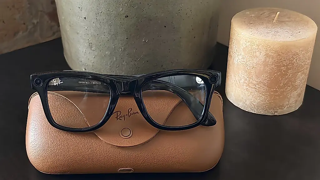 NFC charging the secret to nicer-looking smartglasses?