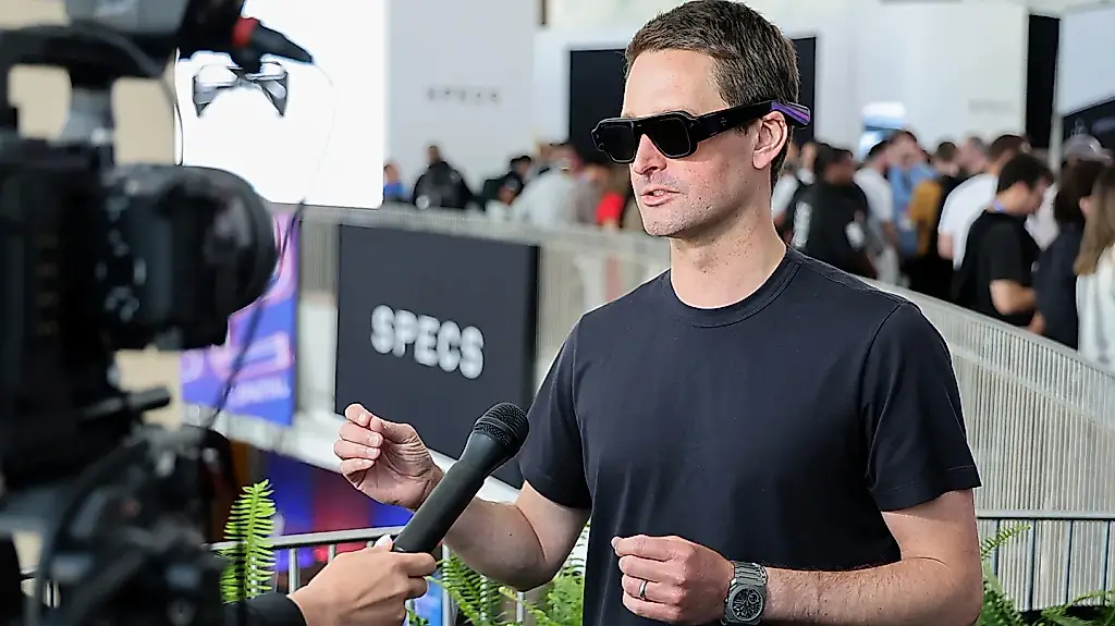 Evan Spiegel snubs 'AI glasses' label for Snap Specs