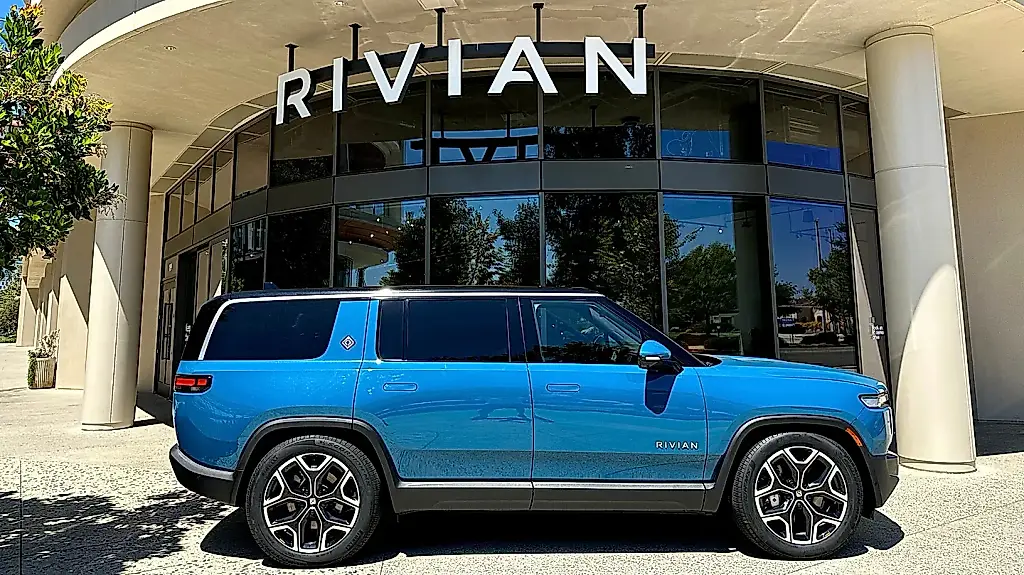 Rivian, en el punto de mira: demanda colectiva por el piloto automático
