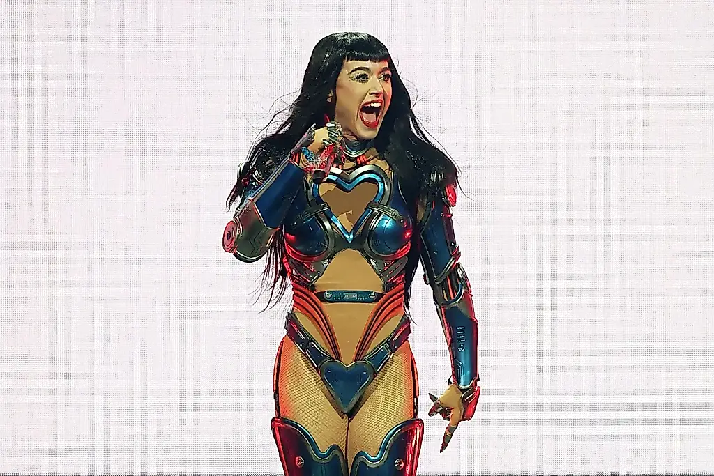 Katy Perry lanzará el nuevo sencillo «Watch It Burn»