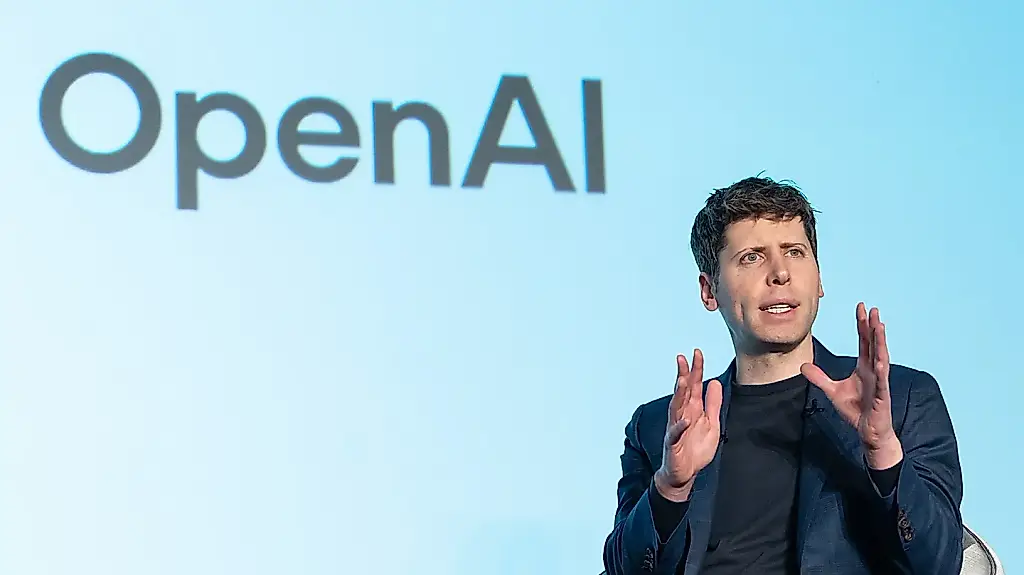 Amazon renuncia a estrenar el biopic sobre Sam Altman y la crisis de OpenAI