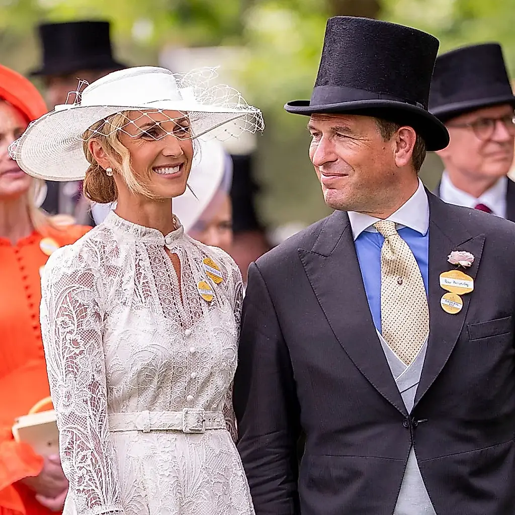 Harriet Sperling vuelve a Royal Ascot con un vestido de encaje de una marca aprobada por Kate Middleton