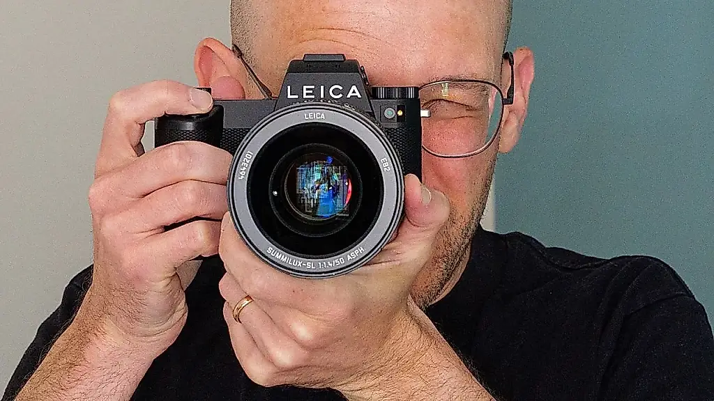 He probado la Leica SL3-P y es un ejemplo de diseño sobrio
