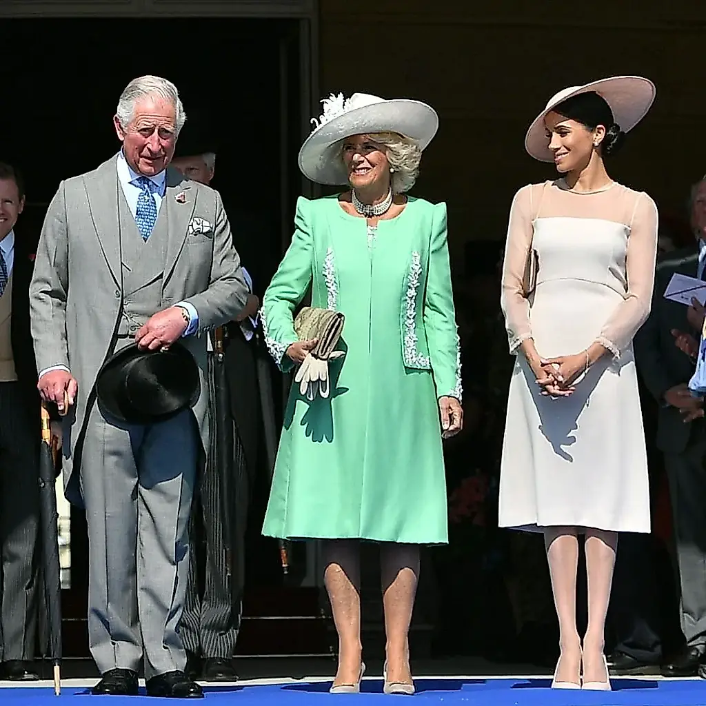 La reina Camila piensa ignorar a Harry y Meghan durante su visita al Reino Unido, según los medios