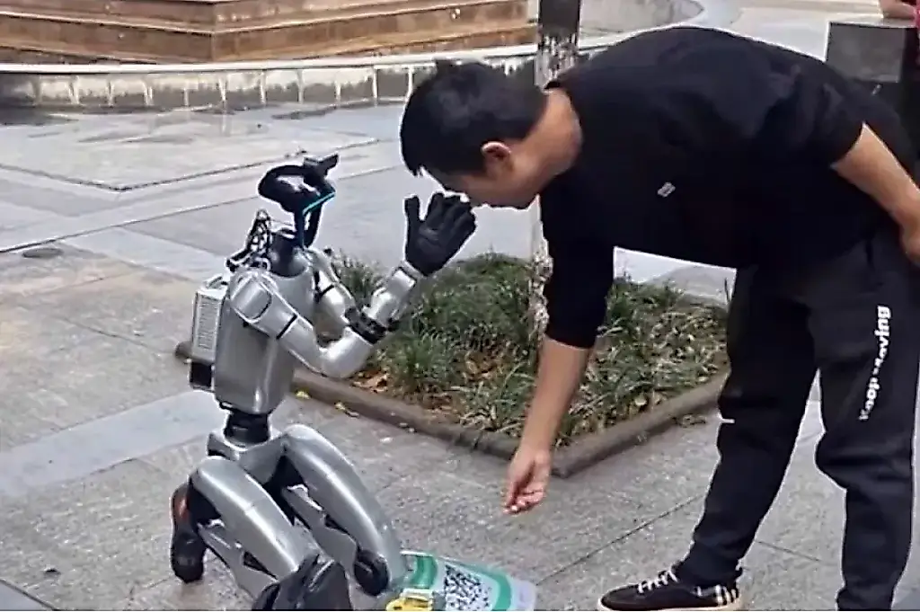 China: los robots salen a pedir limosna y los inversores aplauden